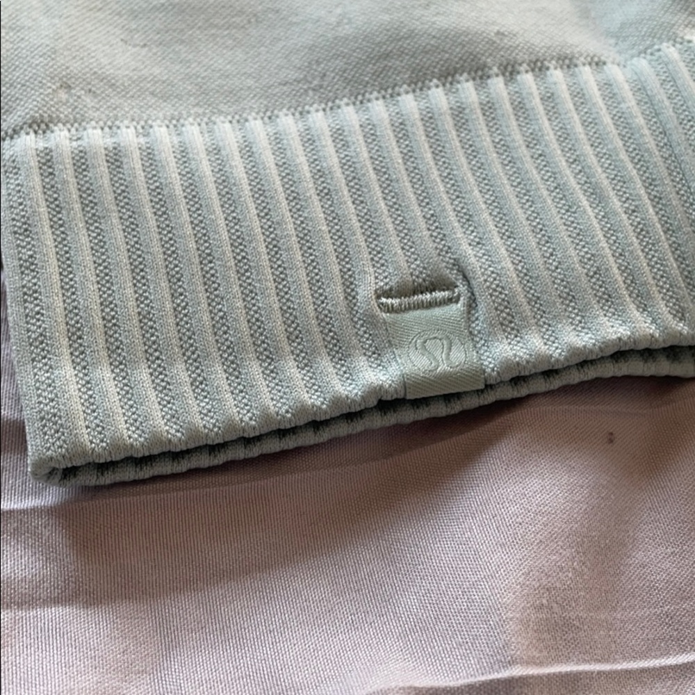 NWT rest less pull over - Picture 5 of 5